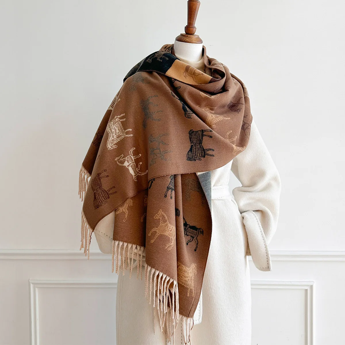Bufanda de pashmina con estampado de caballos para mujer, estilo retro, gruesa, con flecos, suave, cálida, ideal para el invierno, bufanda grande para abrigos.