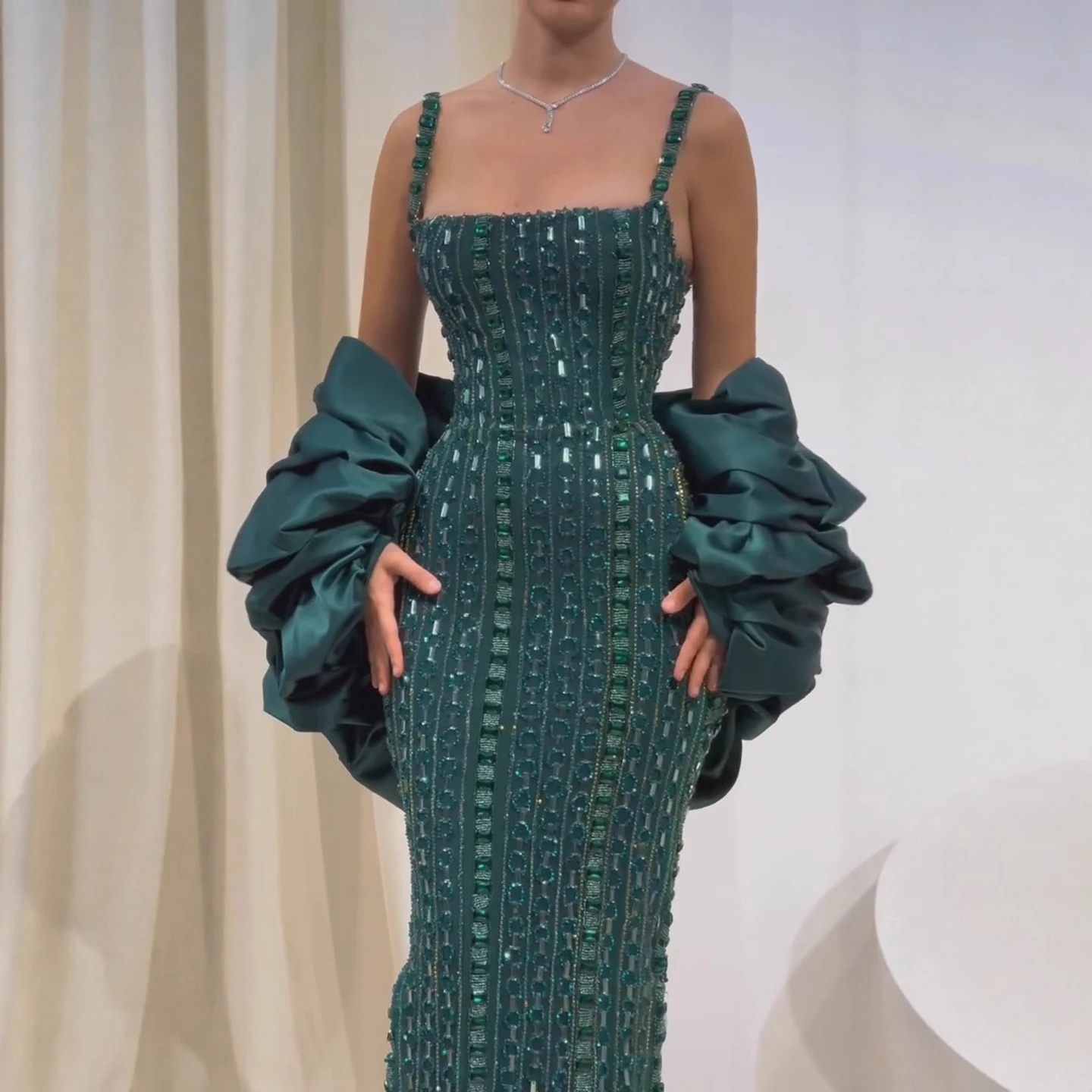 فستان سهرة Serene Hill LA73355 فساتين سهرة فاخرة مطرزة باللون الأخضر مع كيب للنساء للحفلات 2026 حسب الطلب #3
