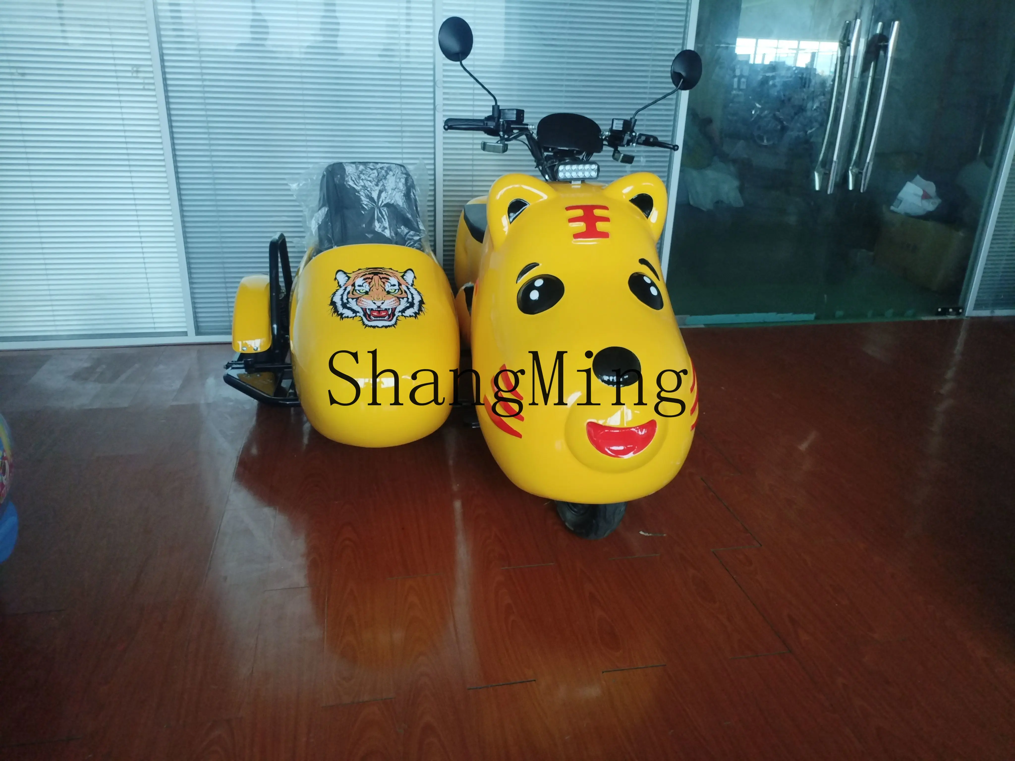

CL side three-wheeled electric vehicle scenic rental baga car tourist sightseeing car electric motorcycle