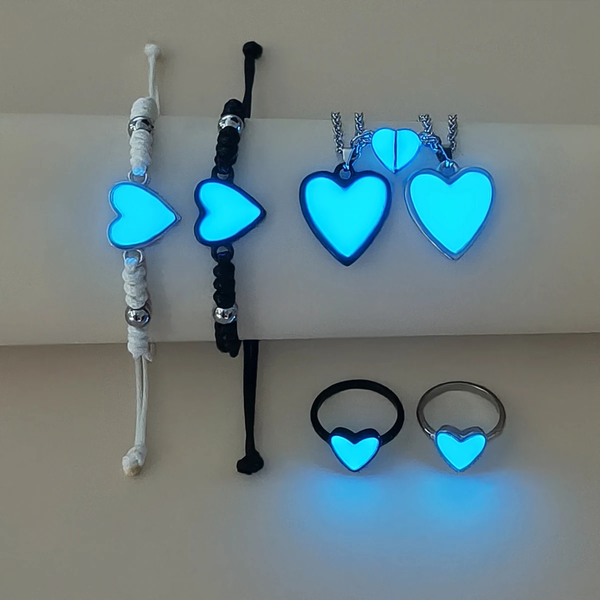 6-Piece Set Glowing Heart Luminous Design Fashionable Ladies' Jewelry Set Including Necklace Ring Bracelet