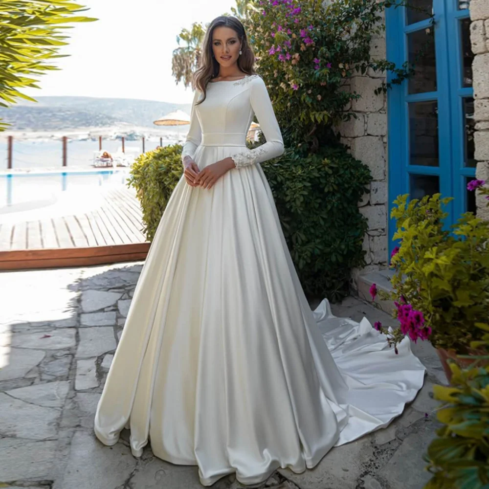 Precioso vestido de novia musulmán, cuello redondo, mangas largas, apliques de cuentas, línea A, tren de corte, vestido de novia saudita personalizado, talla grande