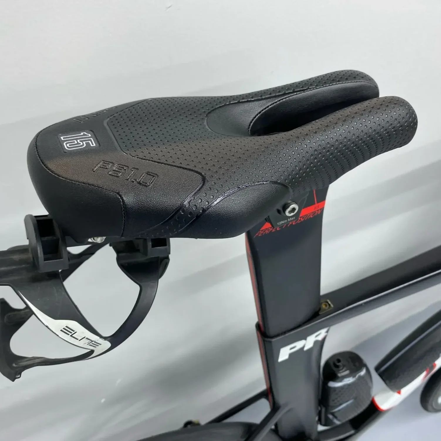 

Triathlon Bicycle Saddle Road Bike Short Nose Saddle TT Bike Seat