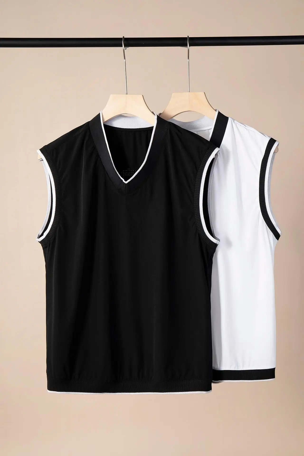 Men Thin V‑Neck Golf Windproof Vest Casual Versatile Sleeveless Jacket Outdoor Sports Golf Waistcoat