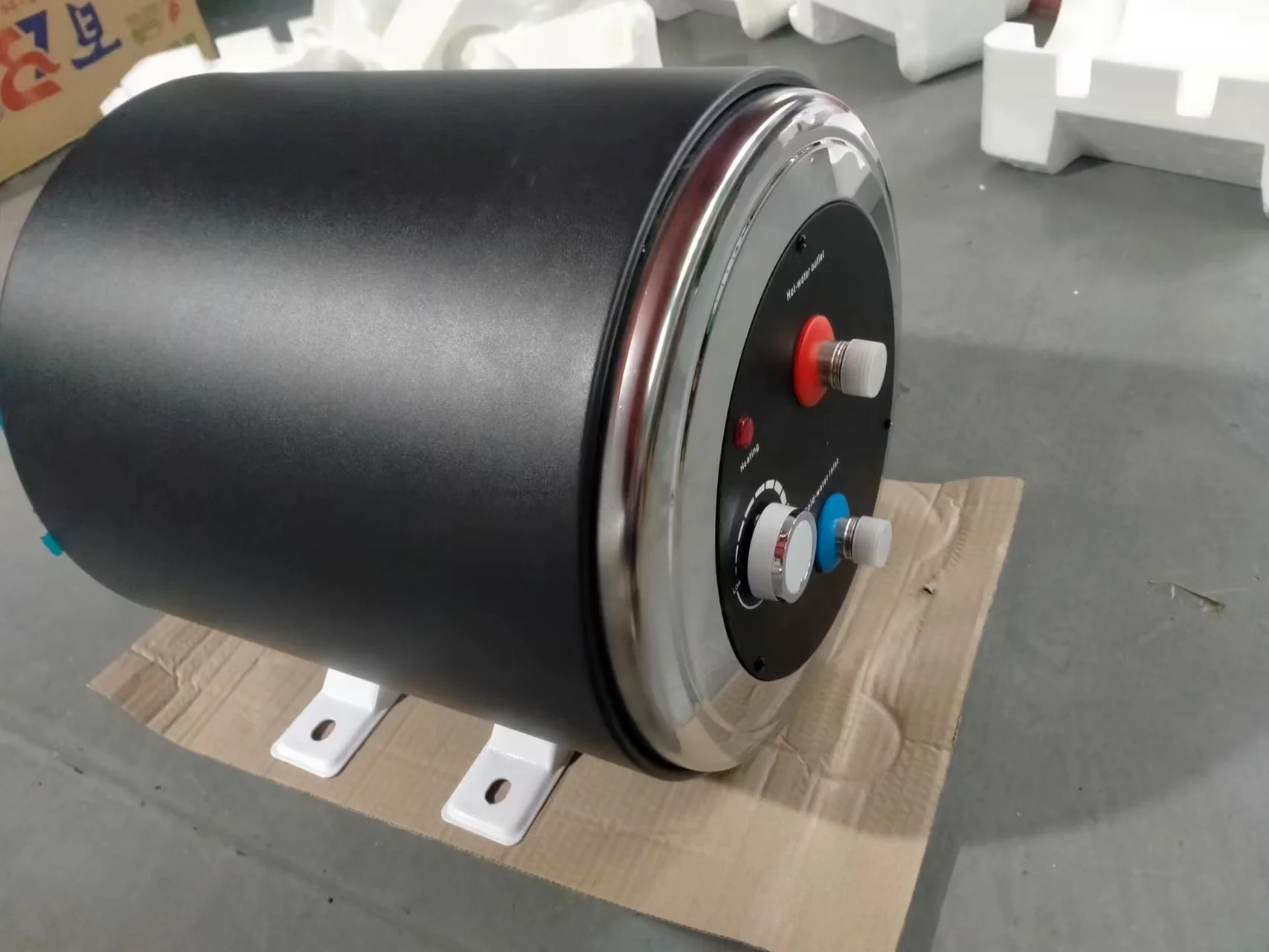 سخان مياه 2025 10 لتر تيار مستمر RV - نظام مياه ساخن فوري بجهد مزدوج 12 فولت/220 فولت لشاحنة التخييم والقوافل