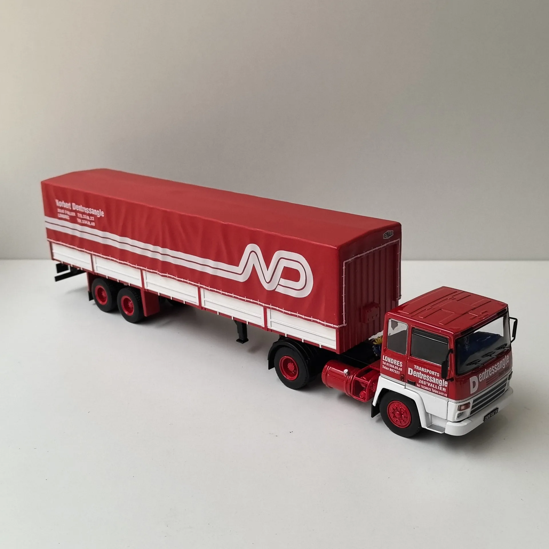 Moulé sous pression ODEON 1/43 échelle BERLIET TR260 Berliet tracteur camion modèle tête alliage corps de voiture en alliage plastique modèle de voiture jouet à collectionner