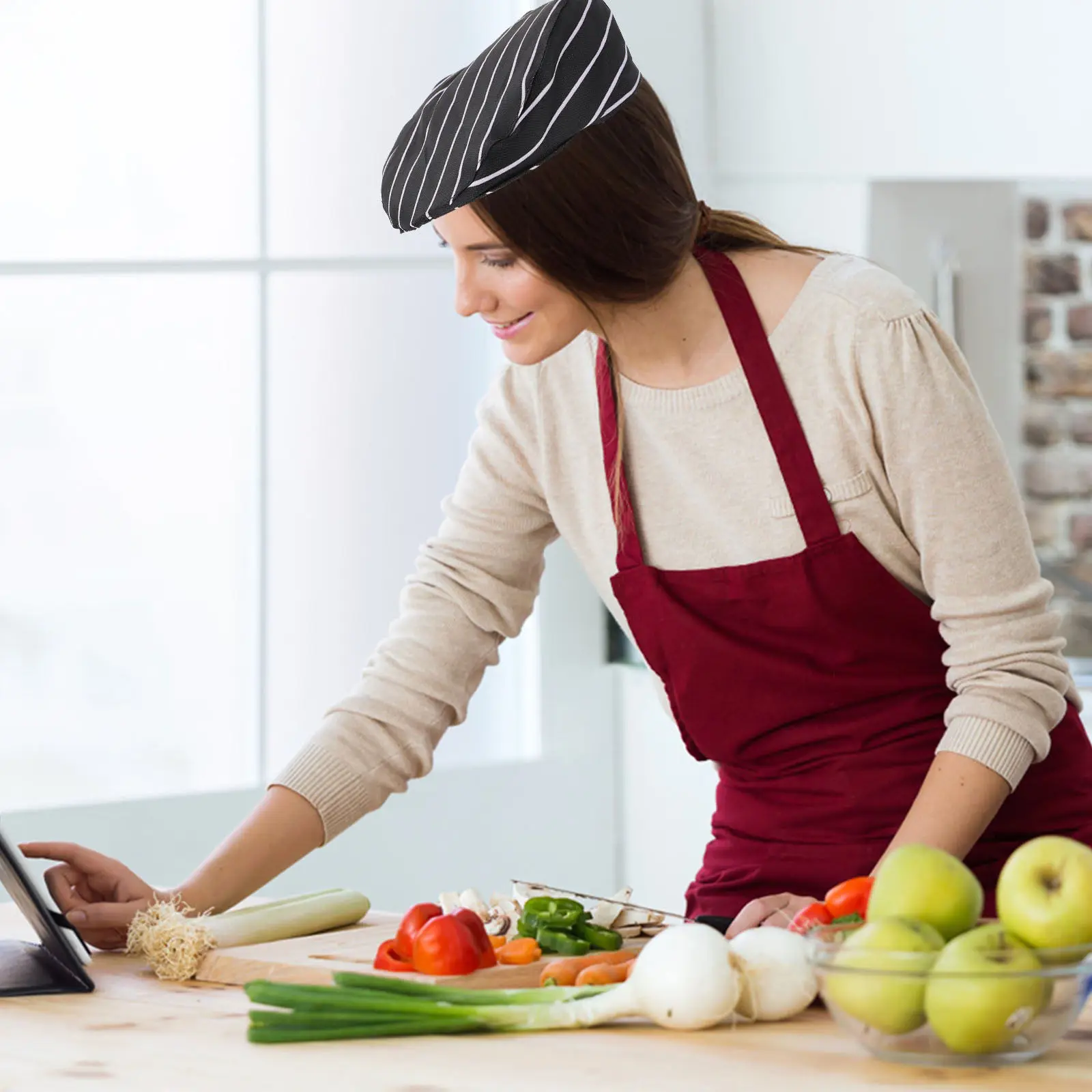 

Breathable Chef Hat Made of Cotton Comfortable Classic Kitchen Cooking Hat for Restaurant Waiters Cooks Catering School Uniform
