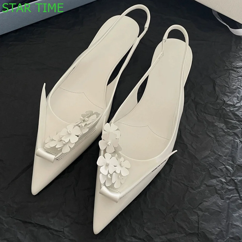 

Pointed Toe White Flower Wedding Shoes 2024 Spring New Origami Kitten Heel Back Strap Banquet Sandals Fashion Women Shoes