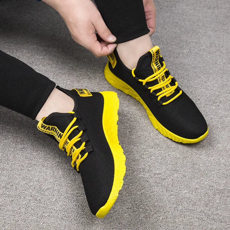 Men\'s lightweight breathable casual sports shoes summer new lace up outdoor anti slip soft sole mesh running shoes male sneakers