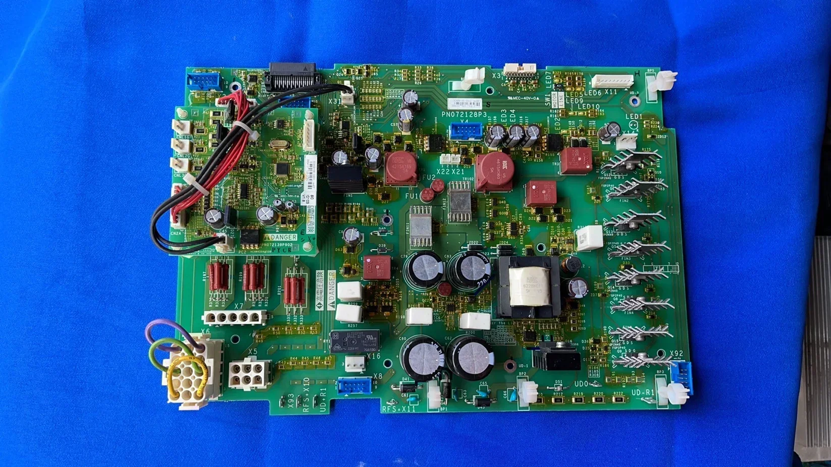 

Hot Selling ATV61-200KW ATV71-250KW Power Board Driver Board PN072128P3