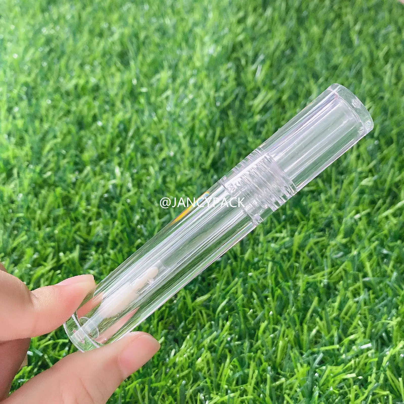 Botella de aceite de labios delgada, redonda, totalmente transparente, logotipo personalizado, embalaje de tubos de brillo de labios transparentes de plástico vacío, 2ml
