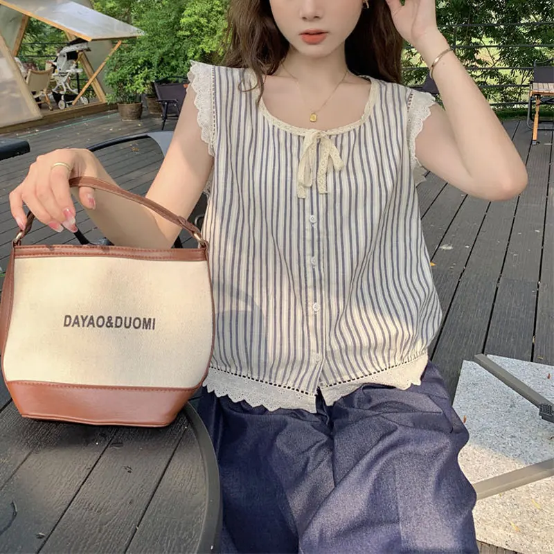 Striped Fashion Lace Hollow Out Blouse O-Neck Summer Casual Sleeveless Spliced Women's Clothing Single-breasted Straight Shirt