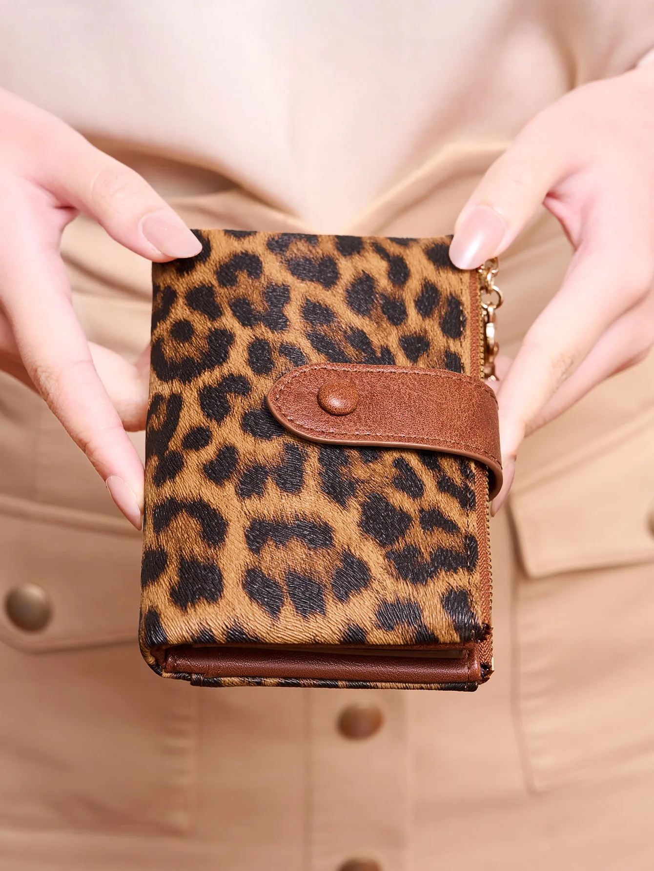Minimalistische Damen-Geldbörse, kurz, dreilagig, großes Fassungsvermögen, Doppelreißverschluss, Kartenhalter, Ausweis, Kreditkartenetui, Geldbeutel – Detail 12