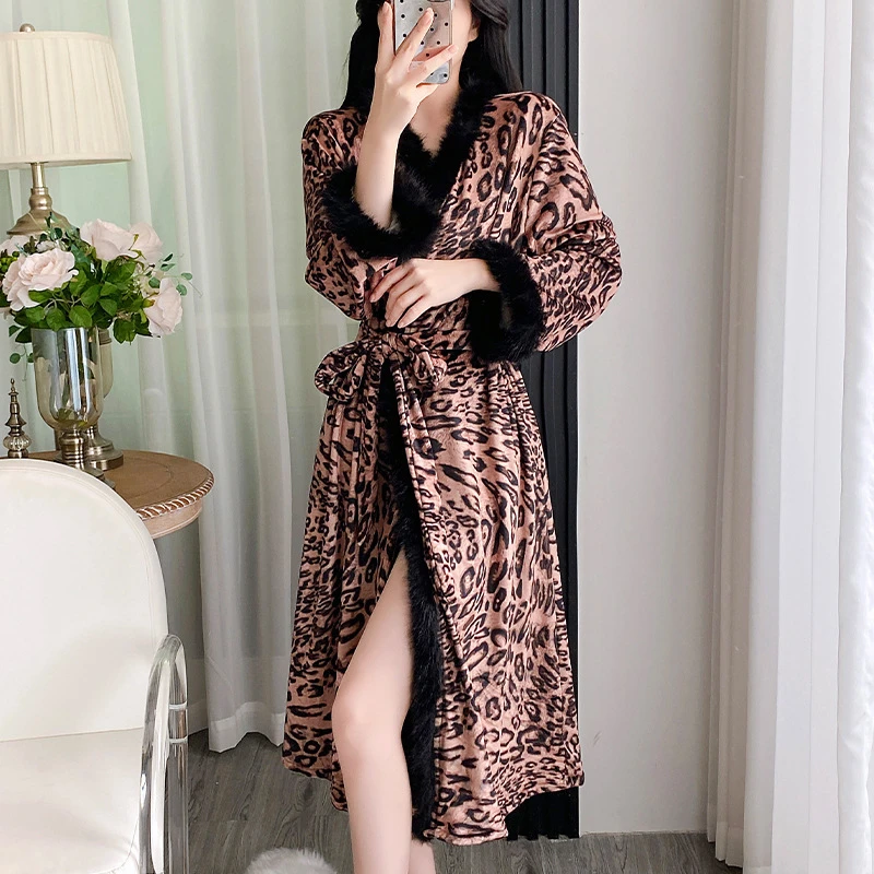 

Sexy Leopard Kimono Gown Island Velvet Long Bathrobe Ladies Autumn Winter New Intimate Lingerie Home Clothes Pajamas Sleepwear