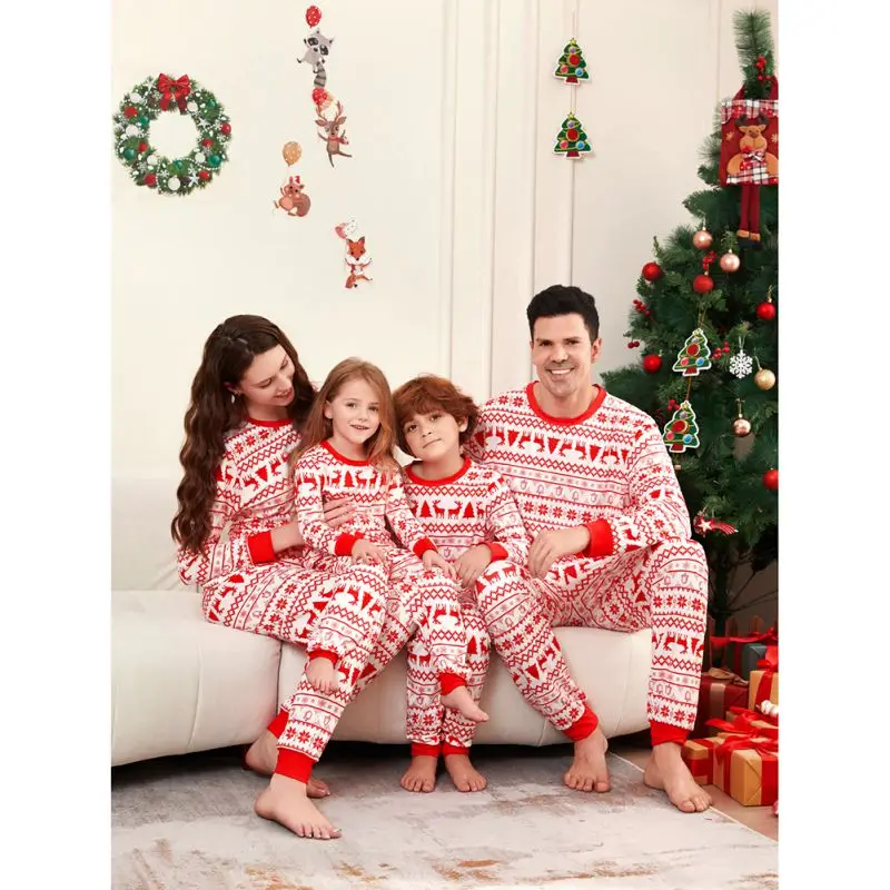 

Christmas Family Matching Outfits Mom Dad Kids 2 Pieces Pajamas Set Children Comfortable Pyjamas Sleepwear Homewear Xmas Costume