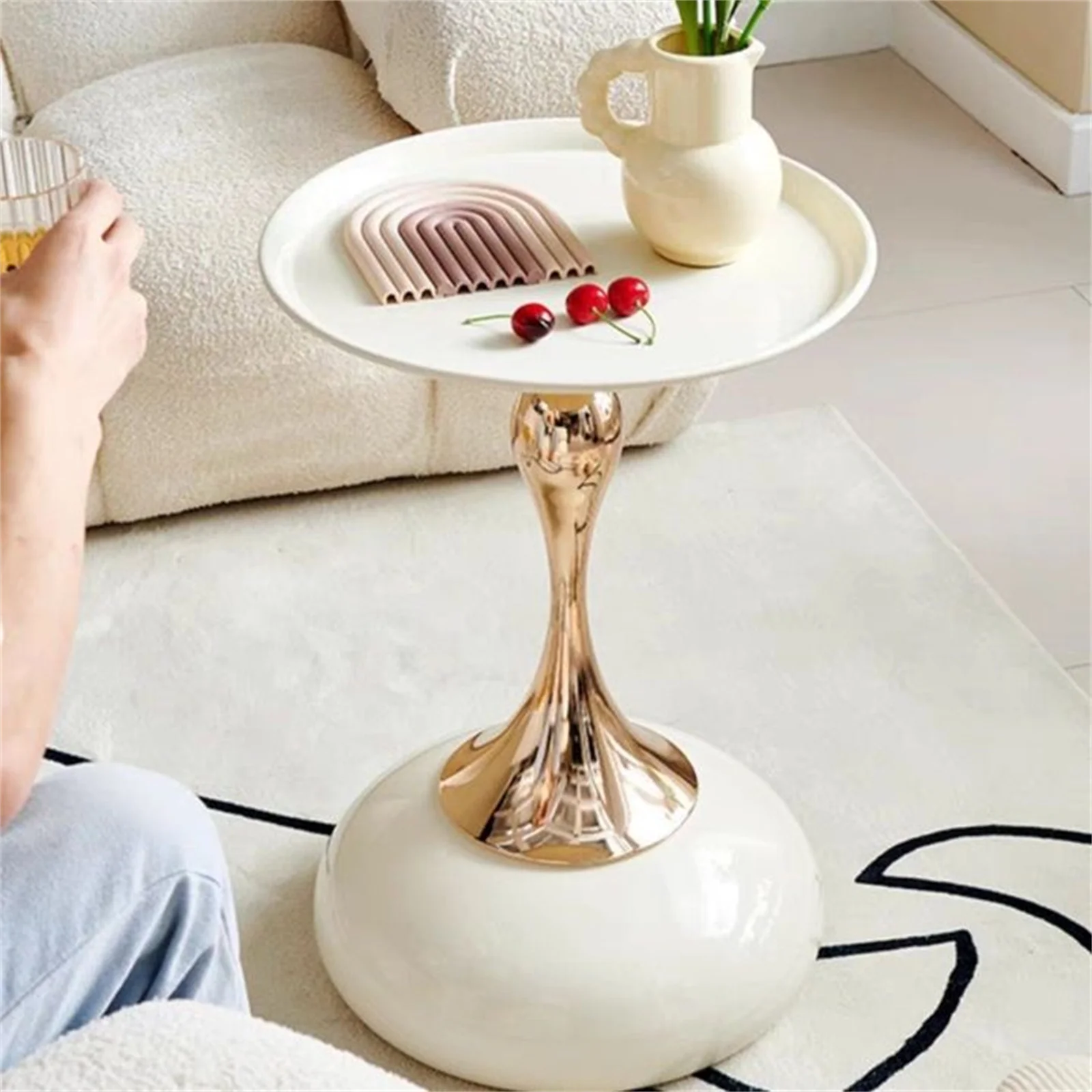 Mesa pequeña de lujo de estilo italiano, mesa de centro de cintura pequeña, sofá lateral, mesa redonda pequeña, mesita de noche, olla de frutas
