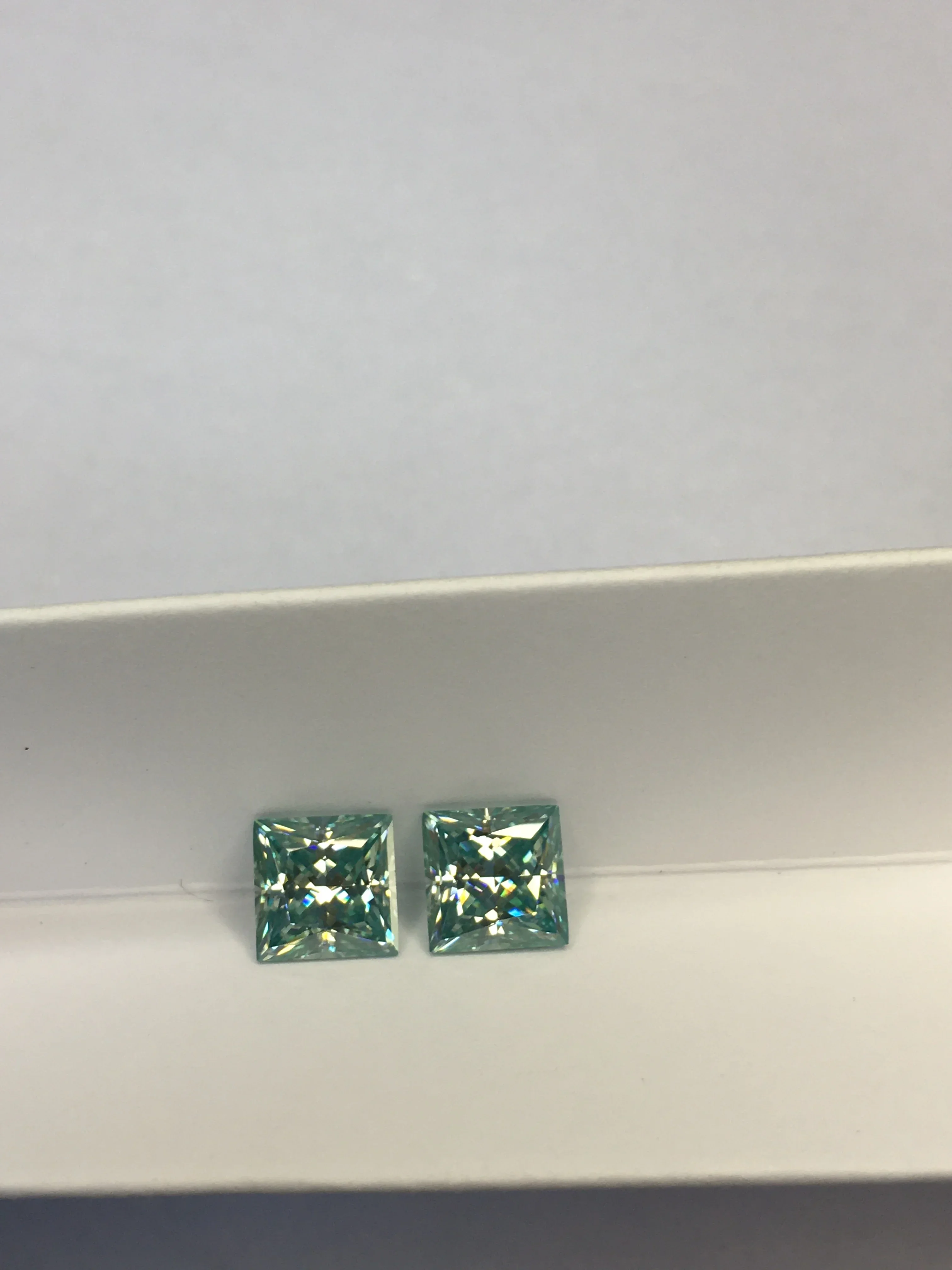 4x4-12x12mm  Aqua Blue GRA Loose Gemstones Cerficated VVS1 Brilliant Princess Cut Moissanite Supplier Factroy Wholesale Price