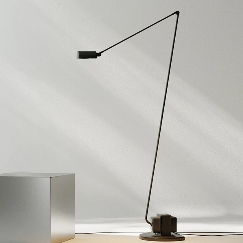 

Железный торшер с коромыслою в стиле ретро, торшеры в индустриальном стиле, гостиная, кабинет, спальня, освещение, вращающийся трехцветный светильник