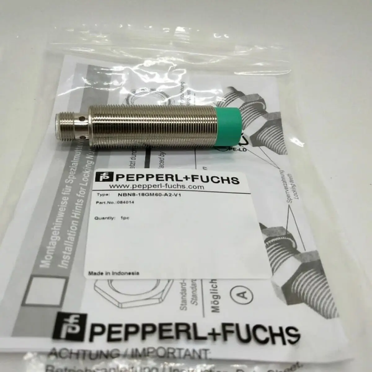 Inductive sensor 084014 NBN8-18GM60-A2-V1