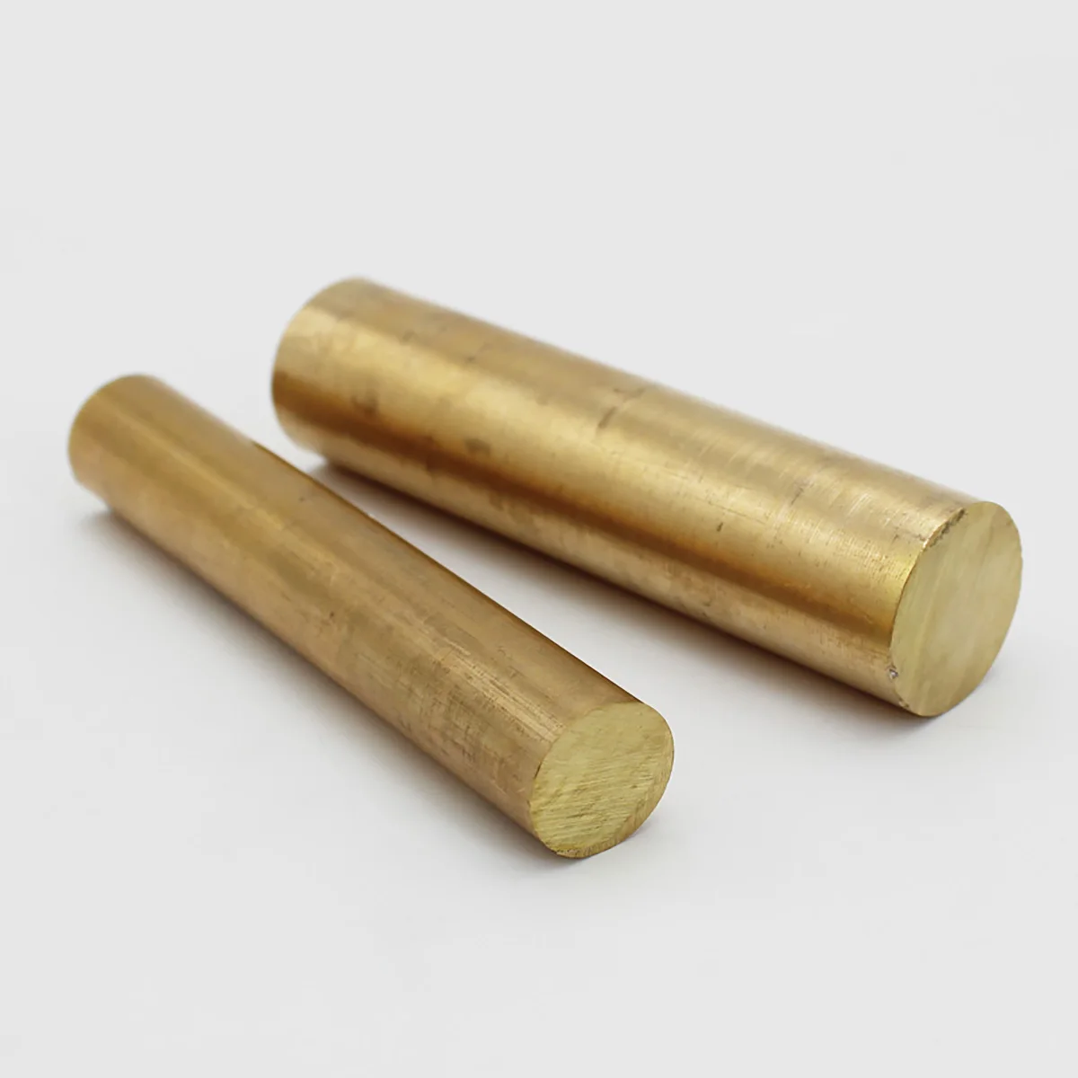 1pcs Solid H59 Brass Round Bar Lathing Metal Bar Rod Length 200 / 500mm Diameter 1/2/2.5/3/4/5/6/7/8/9/10/11/12/13/14/15mm