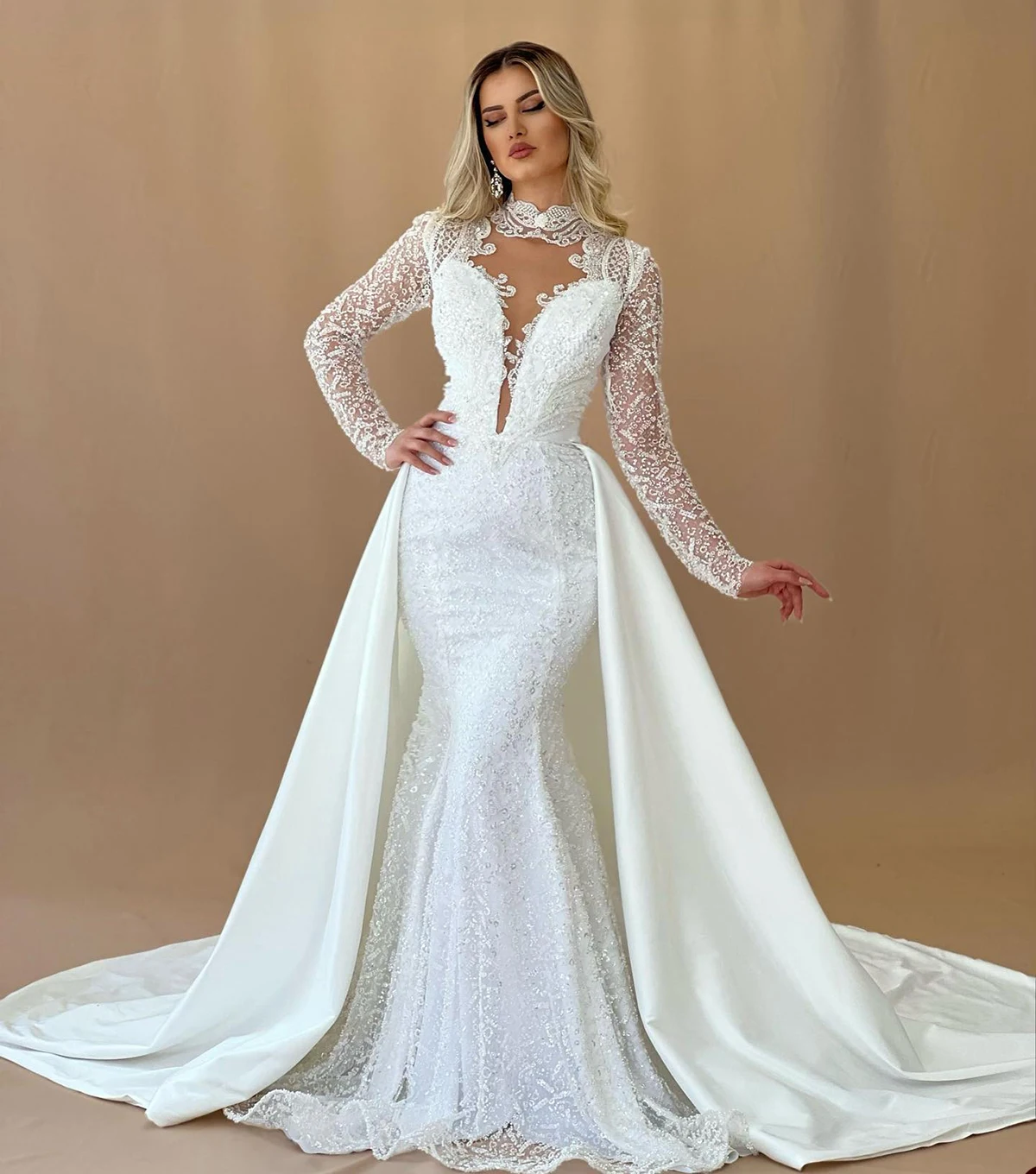 Elegant Mermaid Wedding Dresses Long Sleeves V Neck Halter Sequins Appliques Lace Satin Detachable Train Plus Size Bridal Gowns