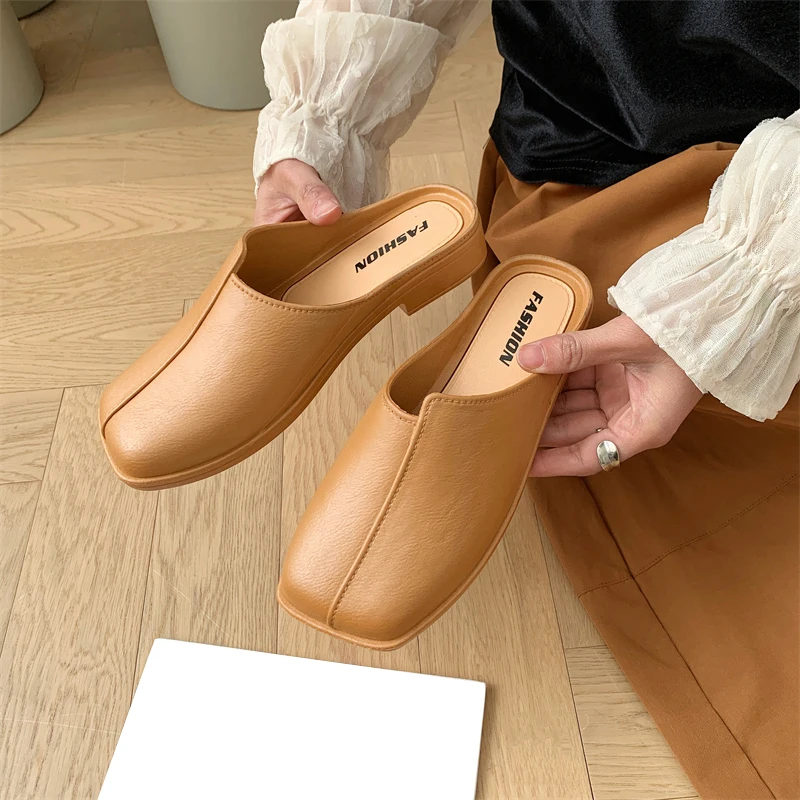 Women\'s New PVC Summer Sandals Fashion Solid Color Daily Leisure Low-Heeled Outdoor Half Slippers