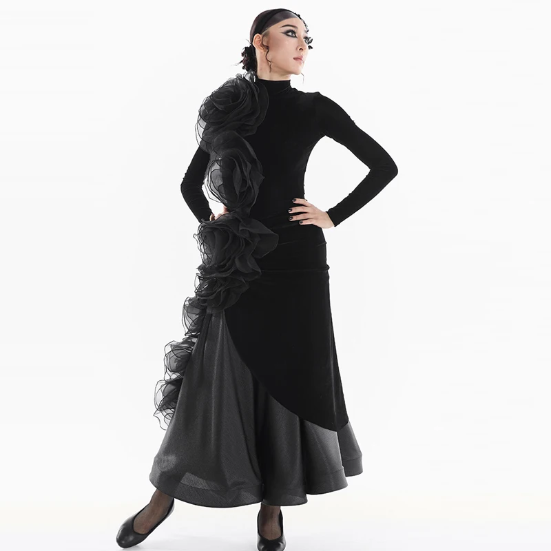 2026 Nouveaux adultes salle de bal danse latine Costume professionnel femmes Samba vêtements de danse latine grande fleur vêtements de danse moderne SL14815