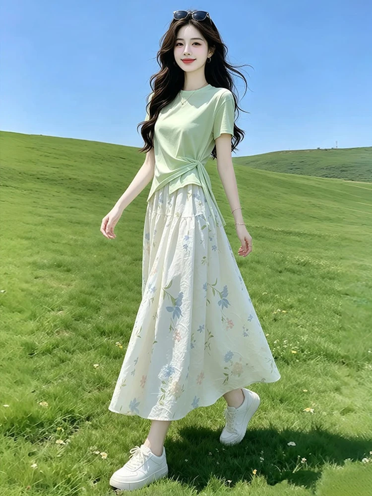 

Floral Print Asymmetrical Hem Short Sleeve T-Shirt And Half-length Skirt Two-piece Set plus Size Women's Summer Fashion Ensemble