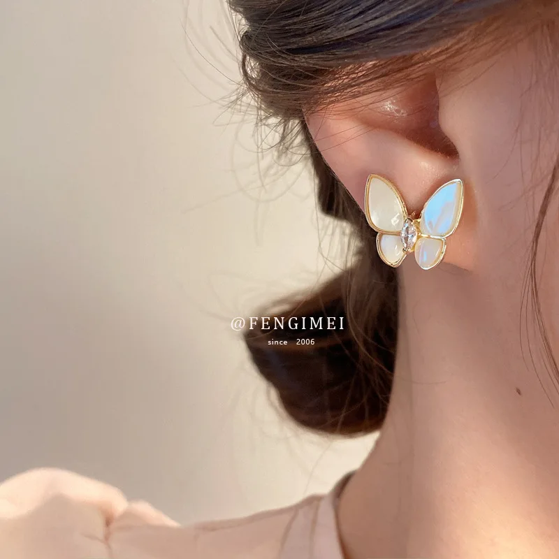 925 Silver Needle Mother-of-pearl Zircon Butterfly Earrings Sweet and Fashionable Temperament Earrings All-match Earrings