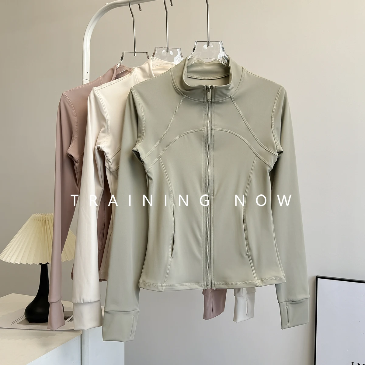 

Yoga jacket for women in autumn and winter fashion handsome stand collar Pilates body slim fit slim running sportswear