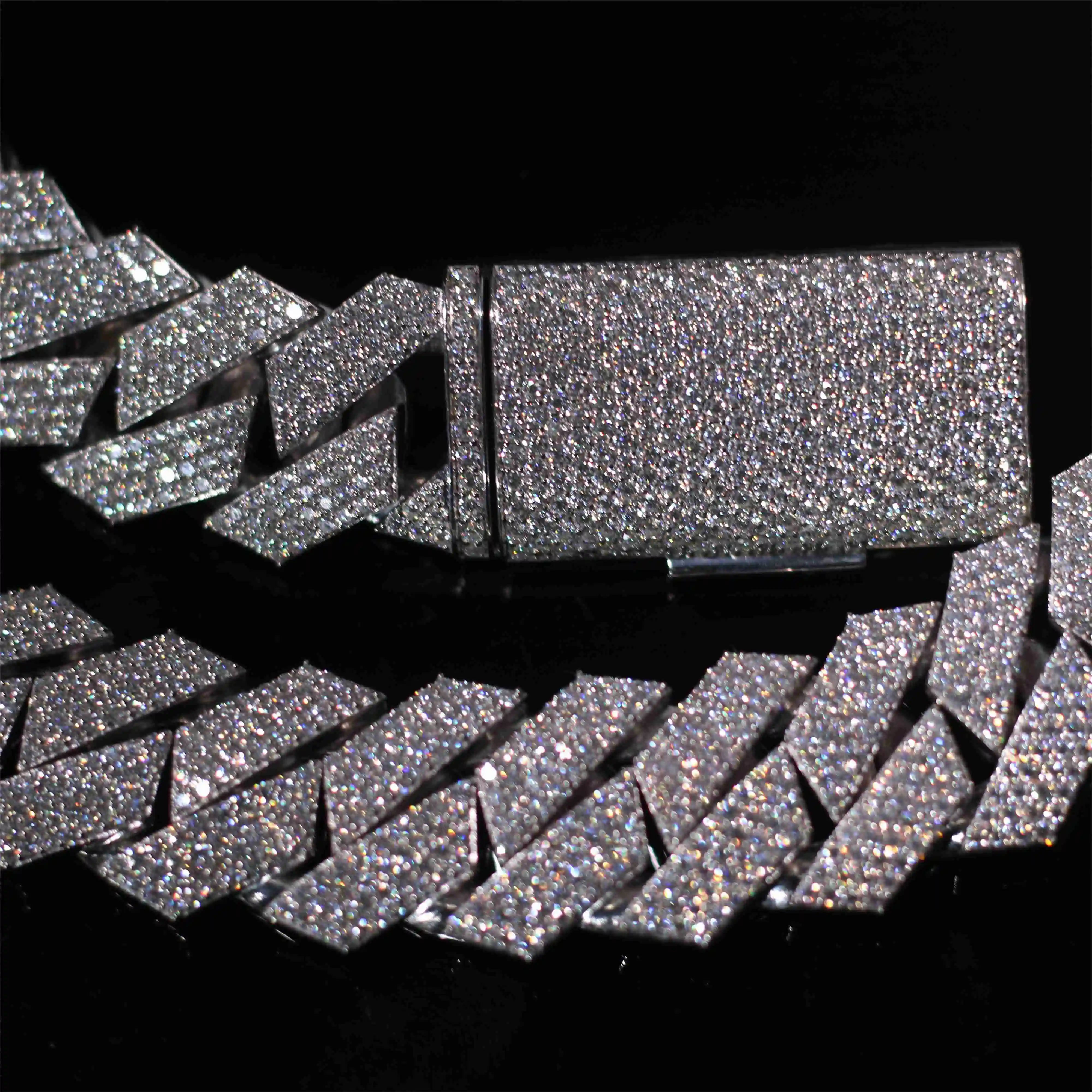 Cuban Heavy Link Chain 22mm 5 Rows 925 Silver VVS Iced Out Diamond Moissanite Cuban Chain.