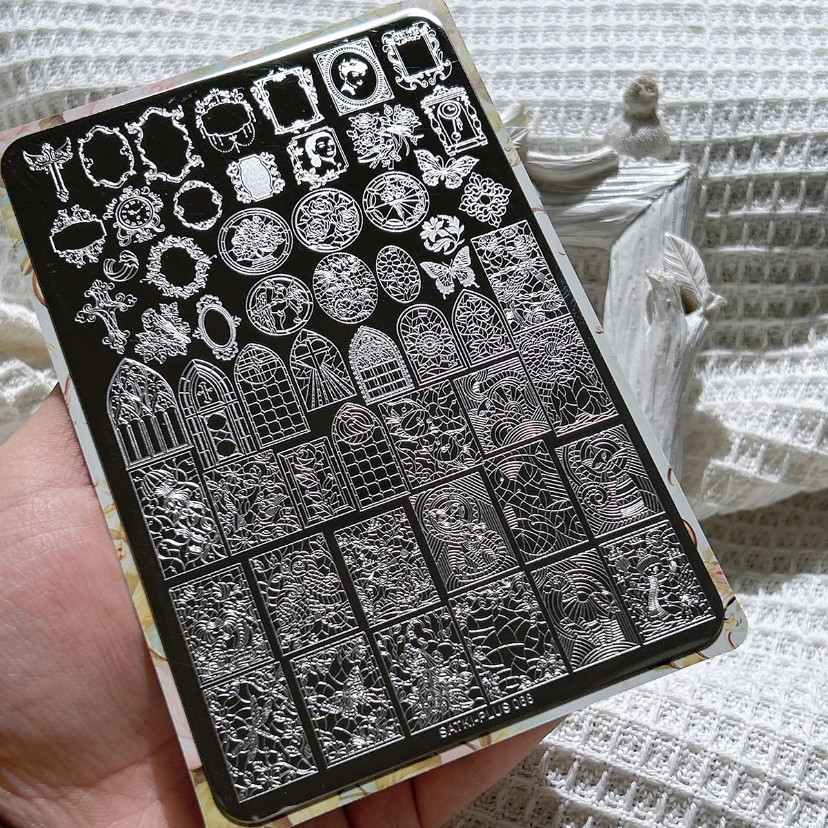 

Nail Art Stamping Plate Transfer Plate No-Painting Nail Decoration Pattern Reusable Large European-Style Floral Window Stamping Plate Floral Window Window Decoration Glass Window Stained Glass Window Broken Glass Window Quick Nail Art New Technology Chang