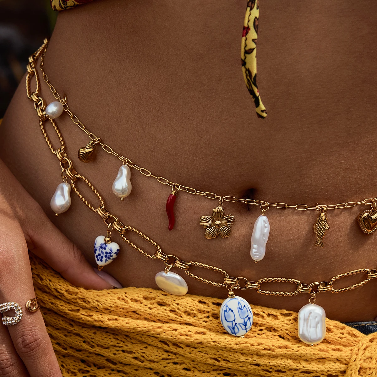 

AIKOER Fashion Ceramic Pearl Pendant Waist Chain 18K Gold Color Plated Stainless Steel Chili Pepper Stackable Waist Chain Women'