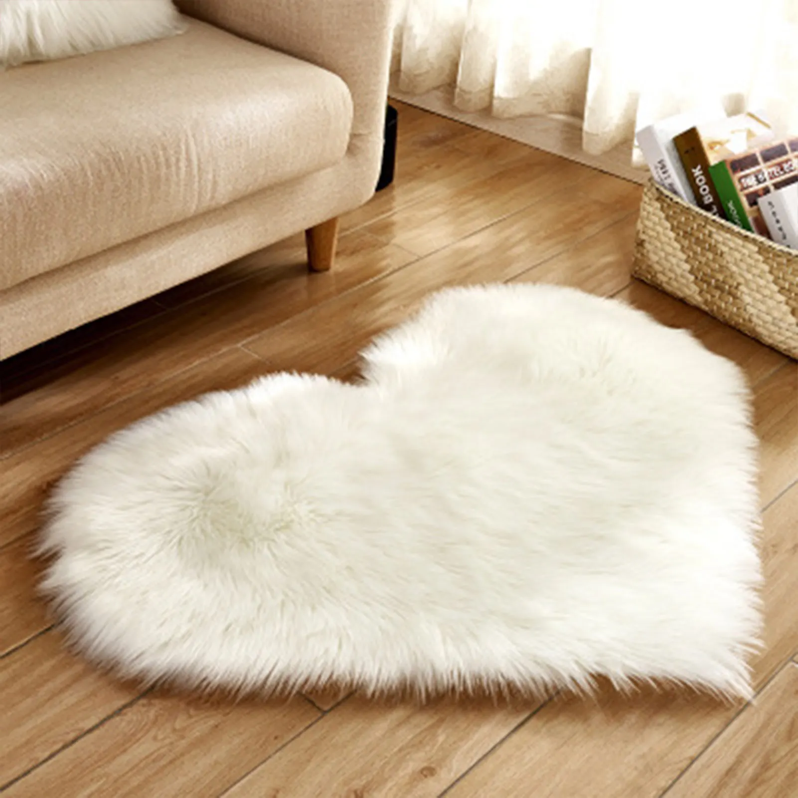 Girls Heart Shaped Wool Carpet Mat Soft Plush Cushion for Bedroom Sofa Decor Cute Long Hair Floor Pad Home Accent Rugs