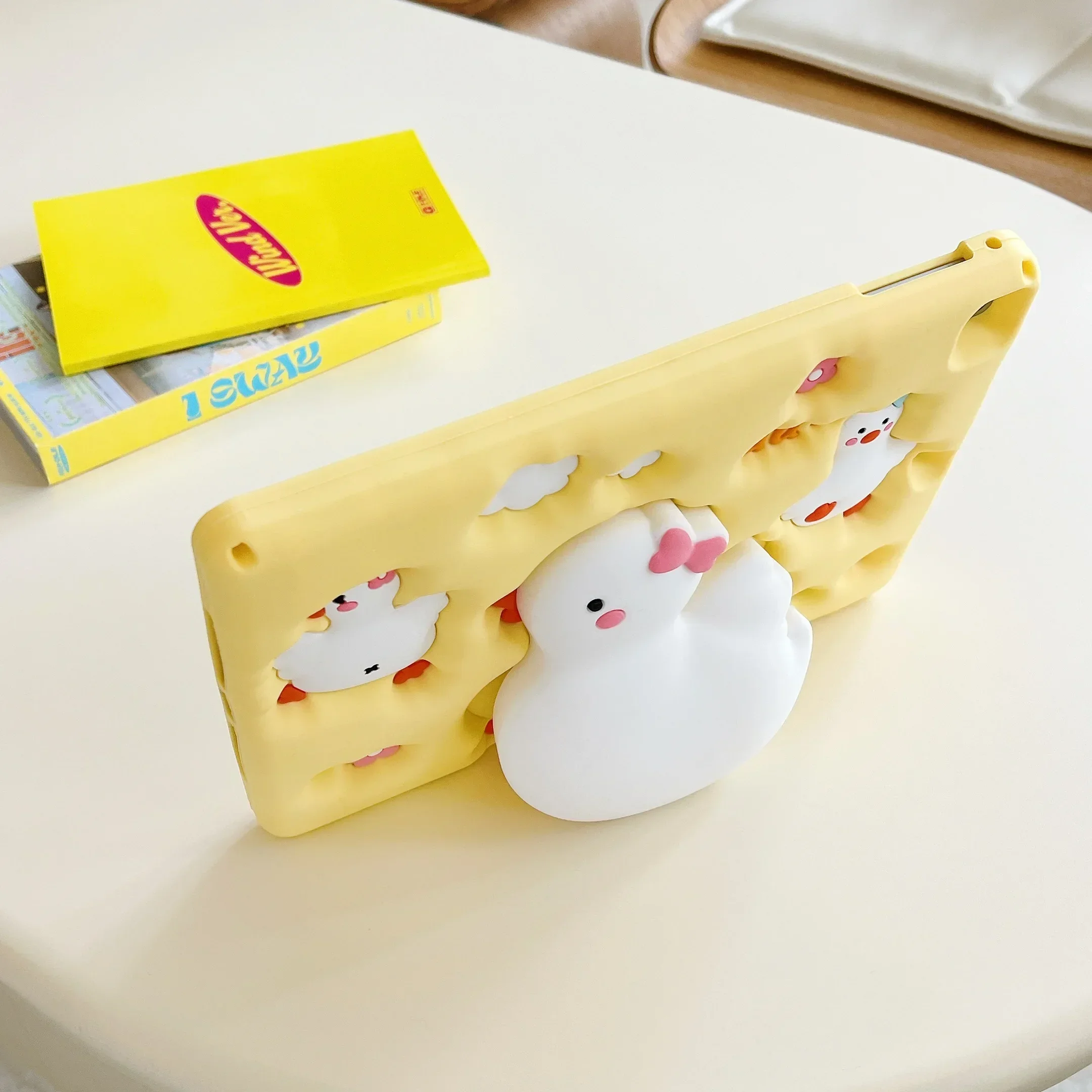 Kids Case for iPad mini 1 2 3 4 5 7.9 inch Silicone Cartoon Creamy Yellow Duck Tablet Cover for mini 6 with Telescopic Bracket