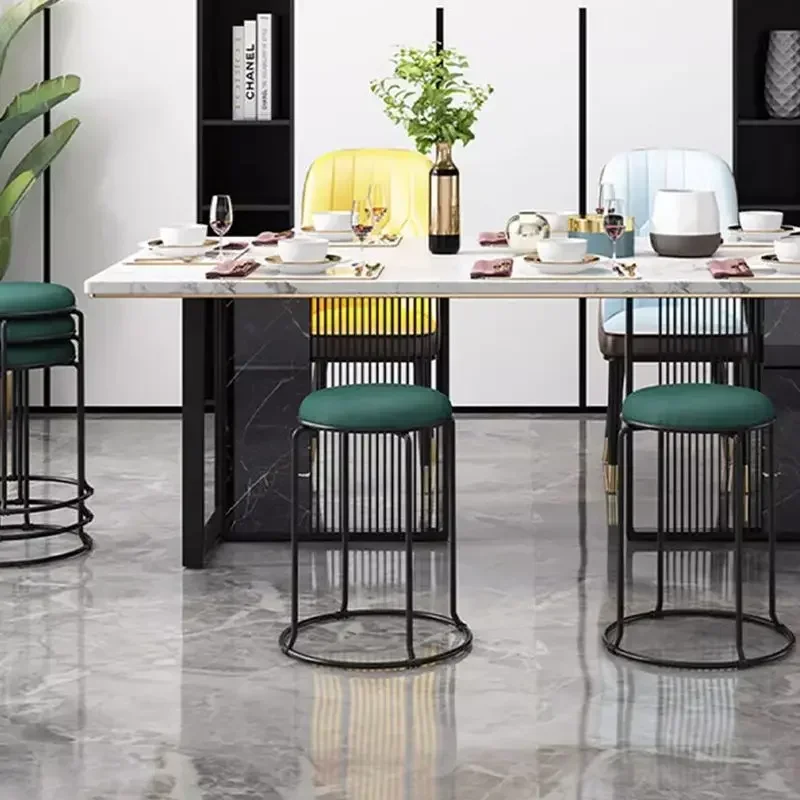 Light Luxury Black Stools Household Small Low Stool Nordic Round Ottomans Dining Table Chair Modern Simple Lazy Bench Furniture