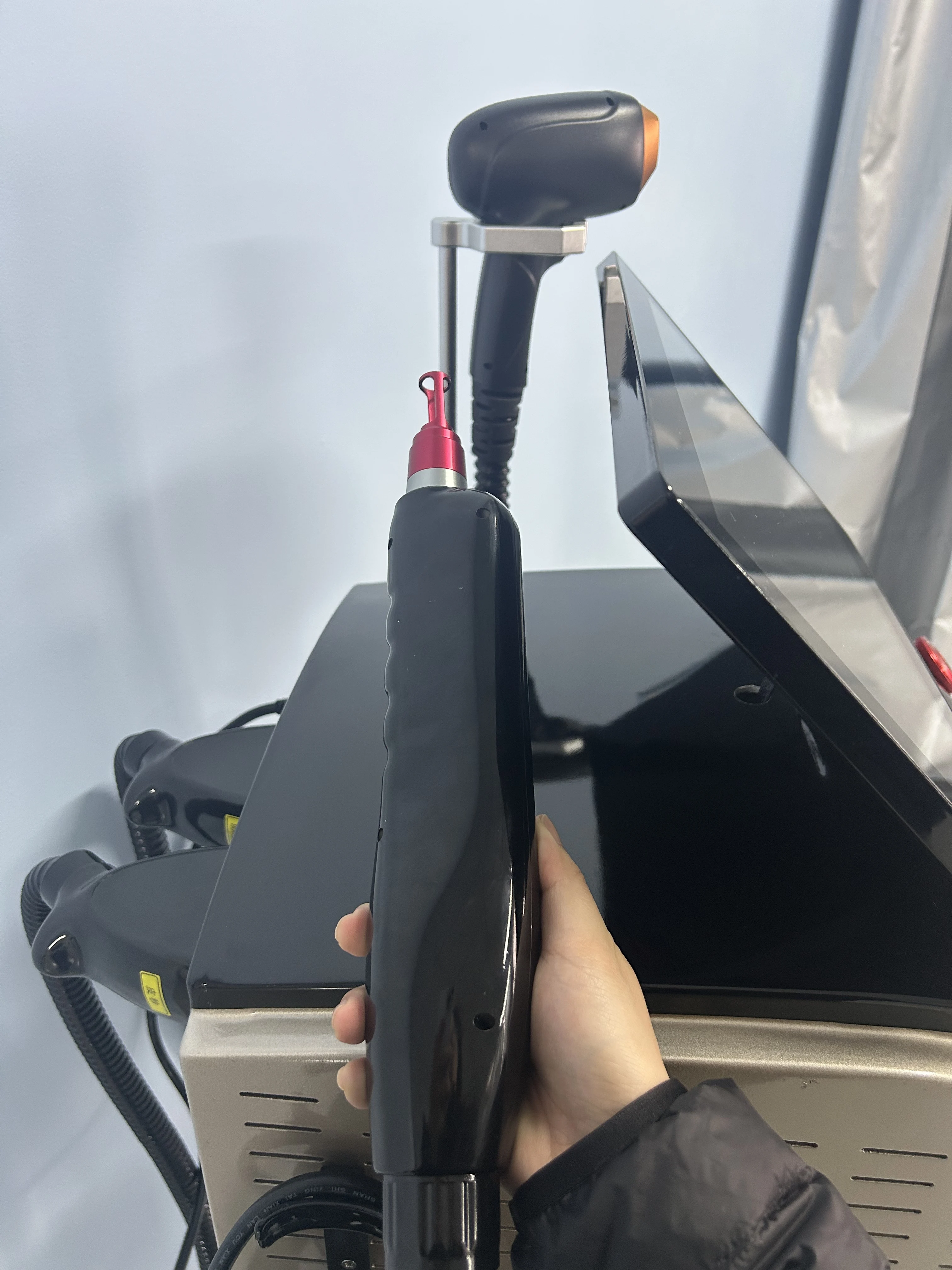 

Professional 2 in 1 Portable Picosecond Laser Hair Removal Machine Diode And Nd Yag Laser 755 808 1064Nm Tattoo Removal Machine