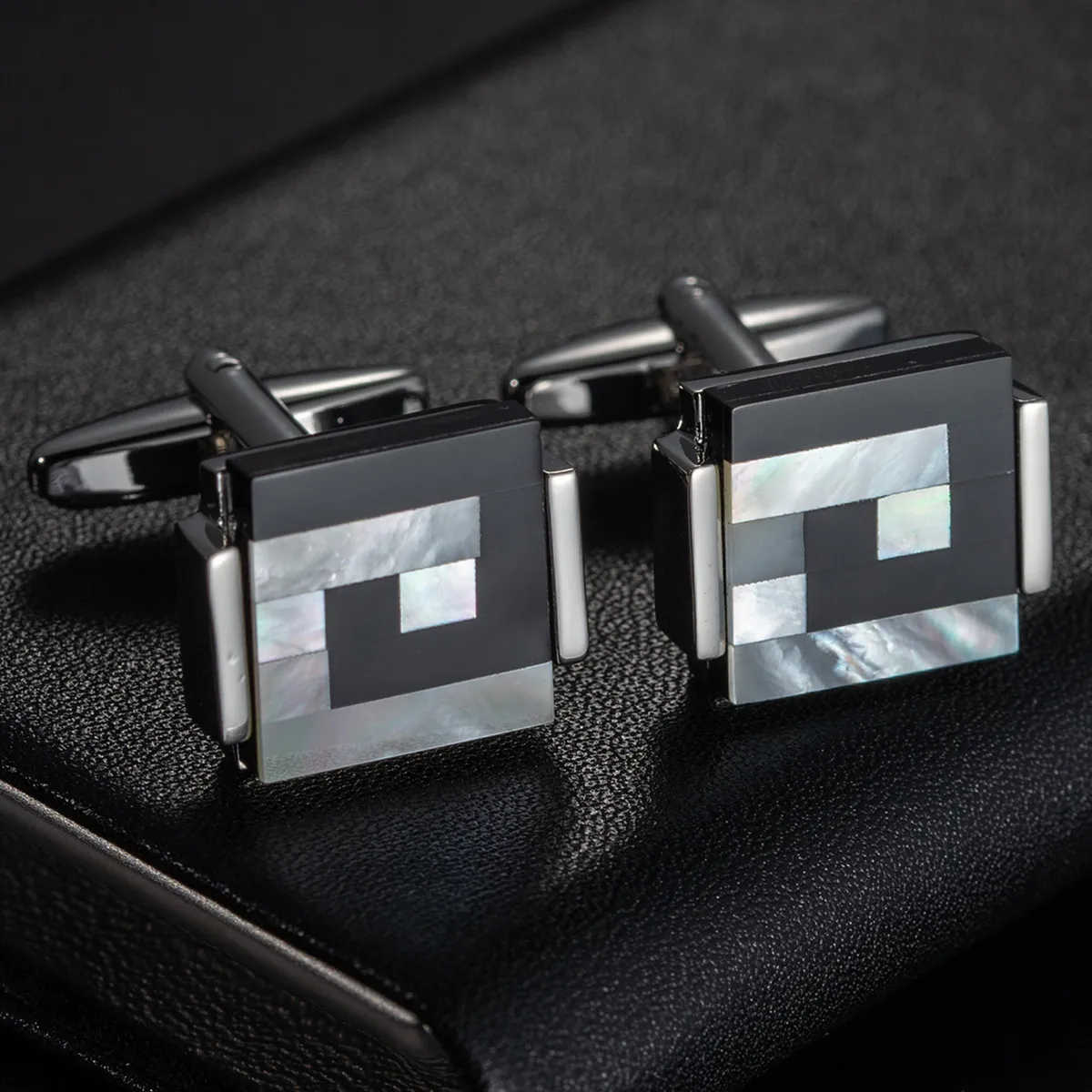 New High Quality Rectangle Enamel Copper Material Square Cuff Fashion Men\'s French Shirts Cufflinks wholesale Father\'s Day Gift