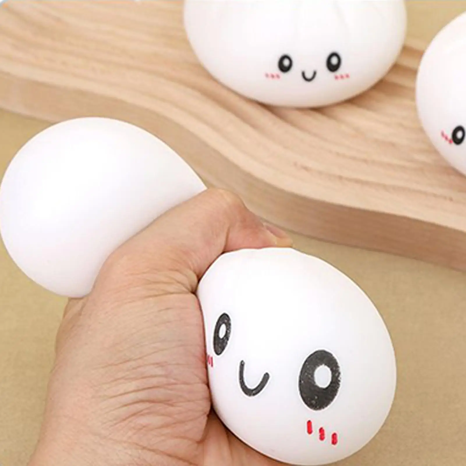 스퀴즈 피젯 토이 진정 효과 현실감 있는 재미있는 감각 장난감 찐빵 모양 스퀴즈 피젯 토이 소년 소녀 어린이 청소년 성인용