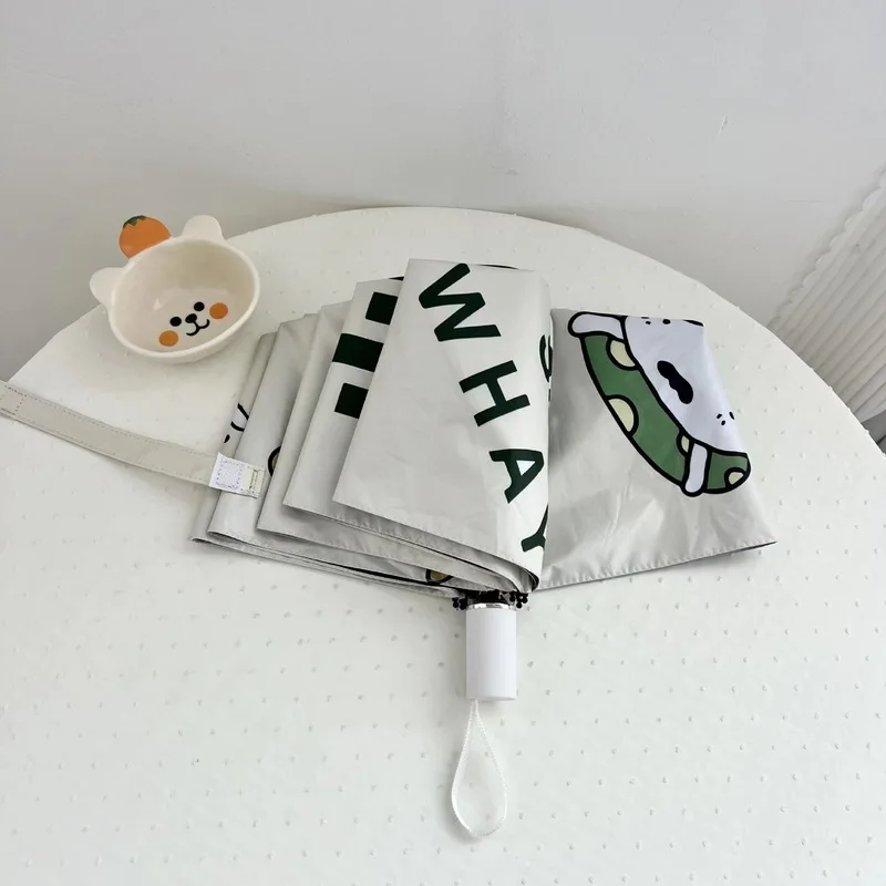 Crayon Shin Chan Ombrello pieghevole a doppio scopo per pioggia e sole Ombrelli solari Colla nera Protezione solare e protezione UV