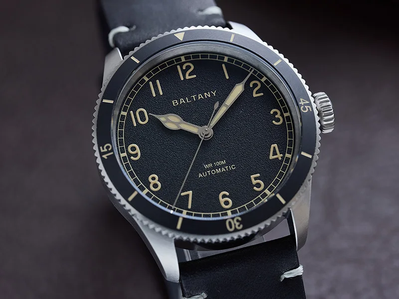 Baltany S2076 Herren-Automatikuhr, Khaki, Pilotenuhr, NH38, 38 mm, Retro-Militär-Luftfahrt-Fluguhr, leuchtende Keramiklünette, Alltagskleidung – Detail 8