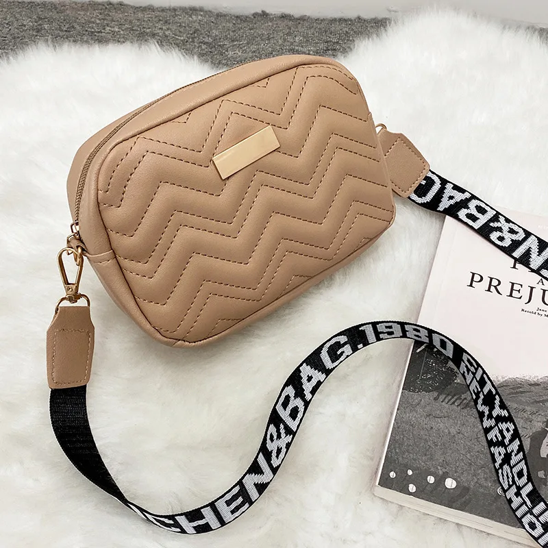 

Printed Strap Crossbody Small Square Bag 2024 Ladies Bags, Foreign Trade Women's Bag, Korean Version, Wavy Embroidered Bag