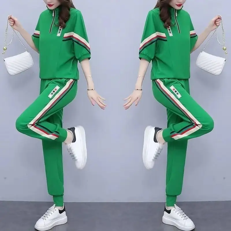 

Одежда больших размеров, женский модный спортивный костюм, новинка лета 2025 г., повседневная одежда с короткими рукавами, футболка, брюки, комплекты из 2 предметов