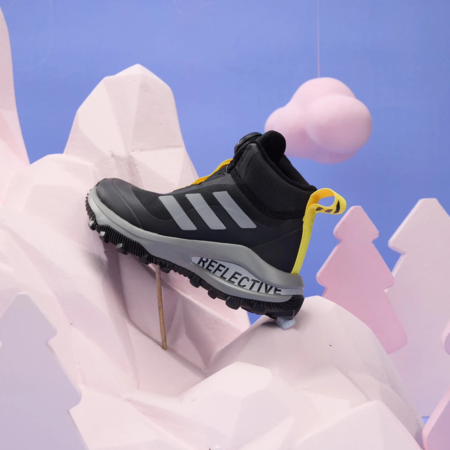 

Аутентичные зимние новые стильные большие детские теплые и повседневные зимние ботинки Adidas с высоким берцем GZ1810