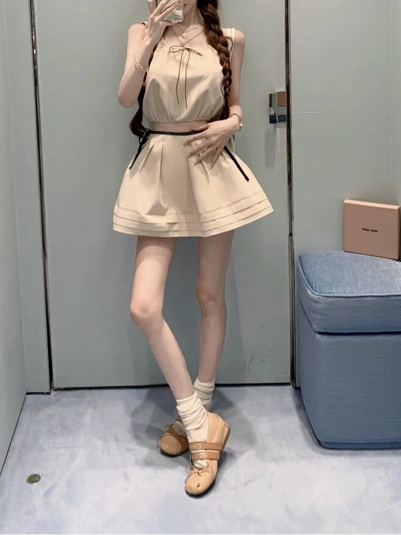 

Kaki Color Sweet Design Caramel round Top And Skirt Set Women's Fashion Summer Outfit High Waist Shorts Knot Top
