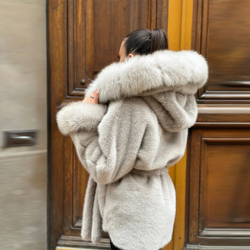 

Women Luxury Faux Fur Collar Coat Long Sleeved Adjustable Waist, Thick And Warm Jacket 2025 Winter High Street Commute Outwear