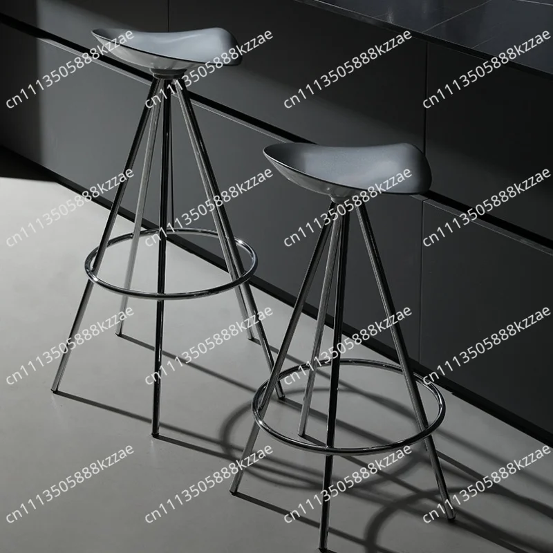Nordic Metal Bar Stools Modern High Footrest Chair for Kitchen Island Industrial Counter Seat for Cafe Minimalist Bar Chairs