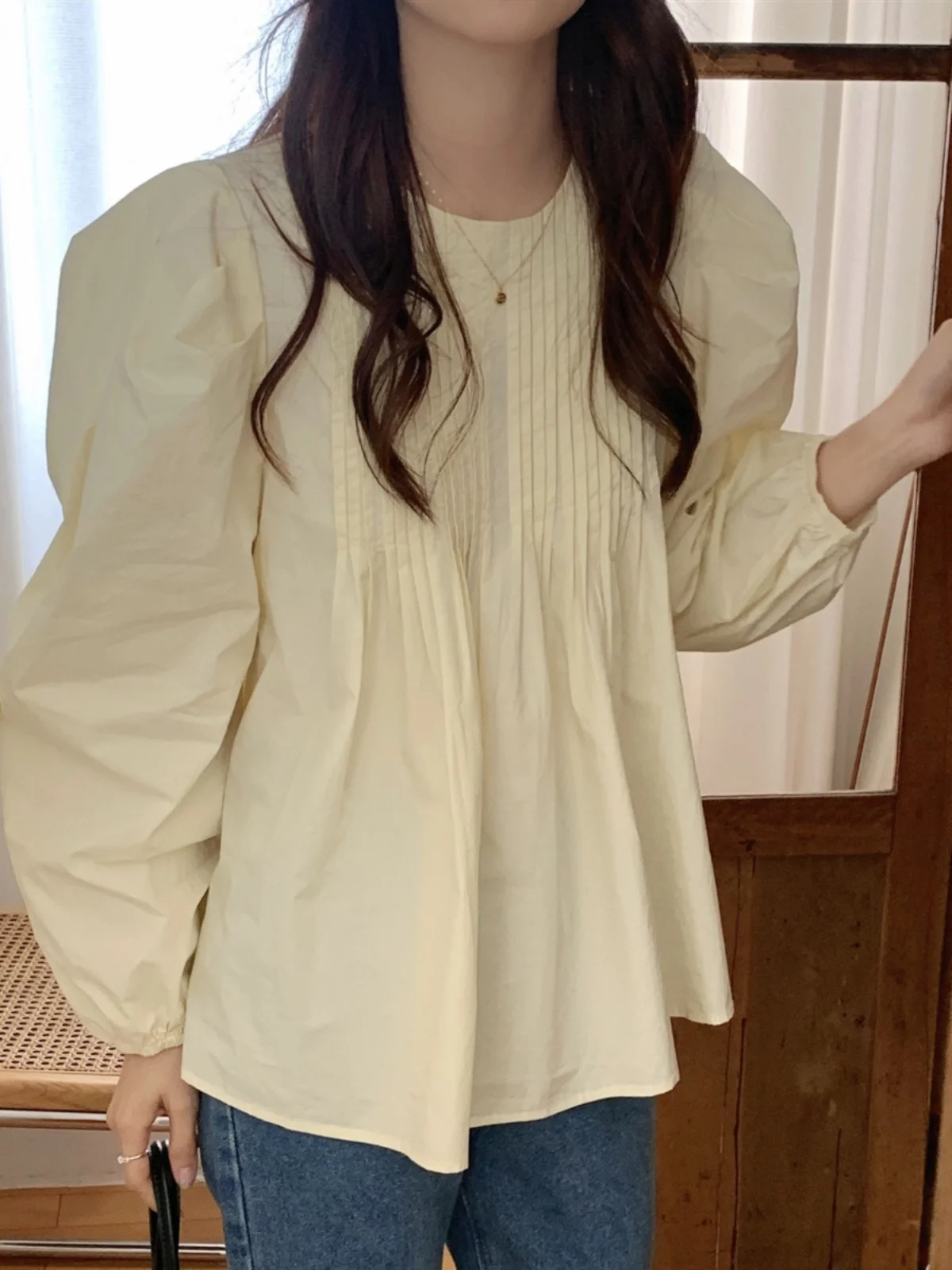 

Spring New Sle Chic Fre Doll irt Women's Sweet Pleated Bubble Sve irt round Ne Versatile Top Korean Loose Fit