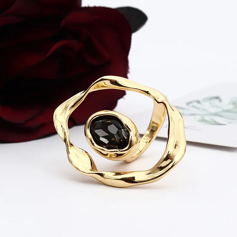 

Hollow Gemstone Inlaid Ring Joint Ring Personality Simple Original