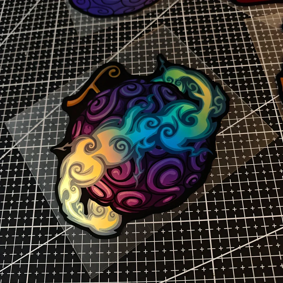 قطعة واحدة من ملصق الفاكهة الملونة على شكل دراجة نارية للسيارة، ملصق بنمط فريد، ملحق خارجي مخصص للسيارات