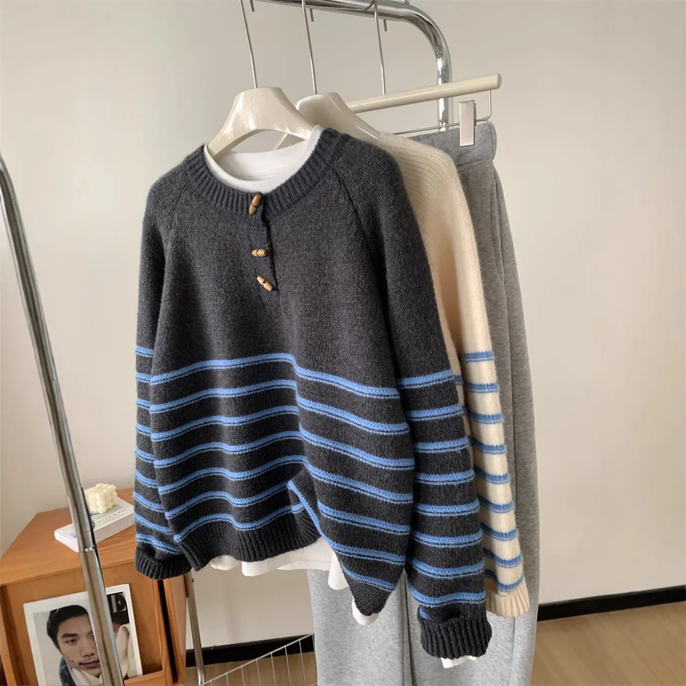 Wooden Button Striped Wool Knit Sweater For Women Raglan Sleeves Round Neck Pullover Sweater,